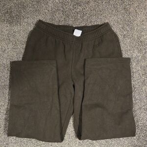 Womens Aritzia Cozy Sweatfleece Mega Cargo Sweatpants